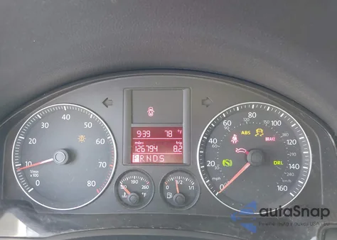 2009 Volkswagen Jetta Se/Sel z USA, uszkodzony, nr VIN 3VWRM71K99M180008